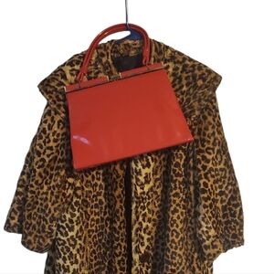 Red Handbag VINTAGE CIRCA 1950S  "OH SO MADMAD DARLINGS"